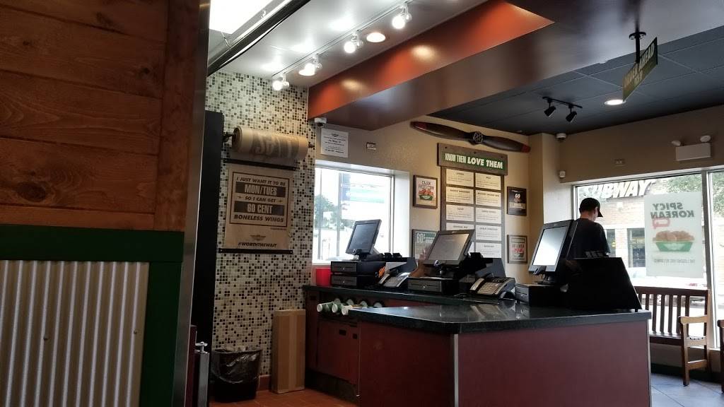 Wingstop | restaurant | 3046 N Central Ave, Chicago, IL 60634, USA | 7734174135 OR +1 773-417-4135