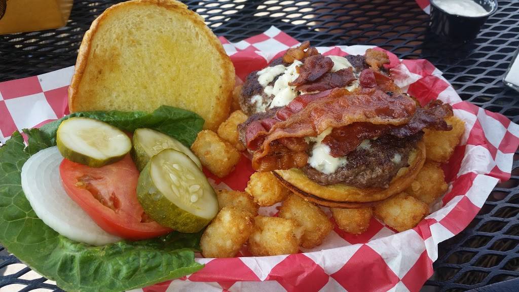 Rosie OHares Public House | night club | 702 Water St, East Dundee, IL 60118, USA | 8474261116 OR +1 847-426-1116