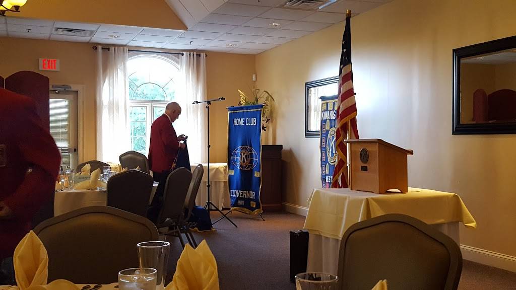 Tuckers | restaurant | 625 College Hwy, Southwick, MA 01077, USA | 4135690120 OR +1 413-569-0120