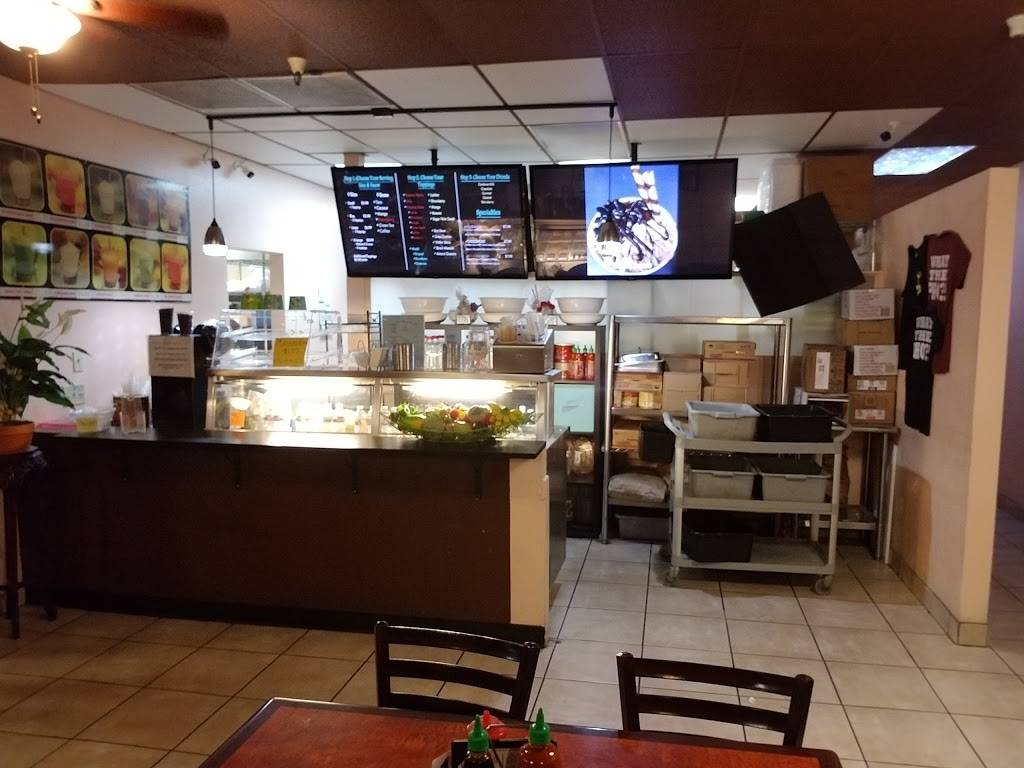 Pho Avina | restaurant | 4920 W Thunderbird Rd, Glendale, AZ 85306, USA | 6024392547 OR +1 602-439-2547