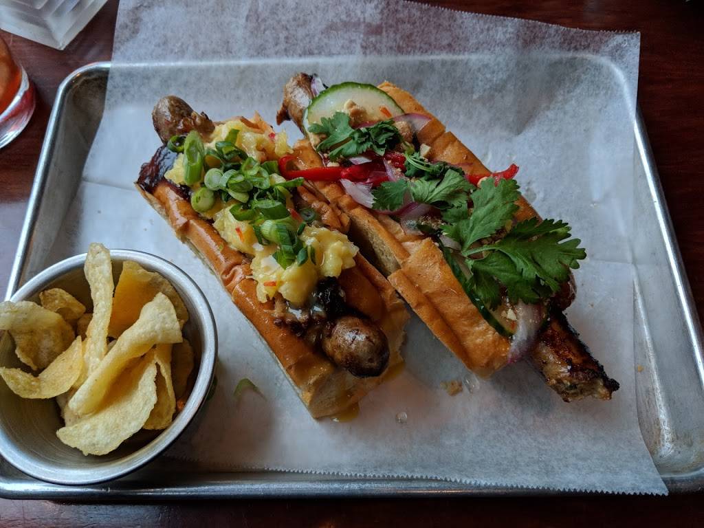 Destination Dogs | restaurant | 101 Paterson St, New Brunswick, NJ 08901, USA | 7329931016 OR +1 732-993-1016