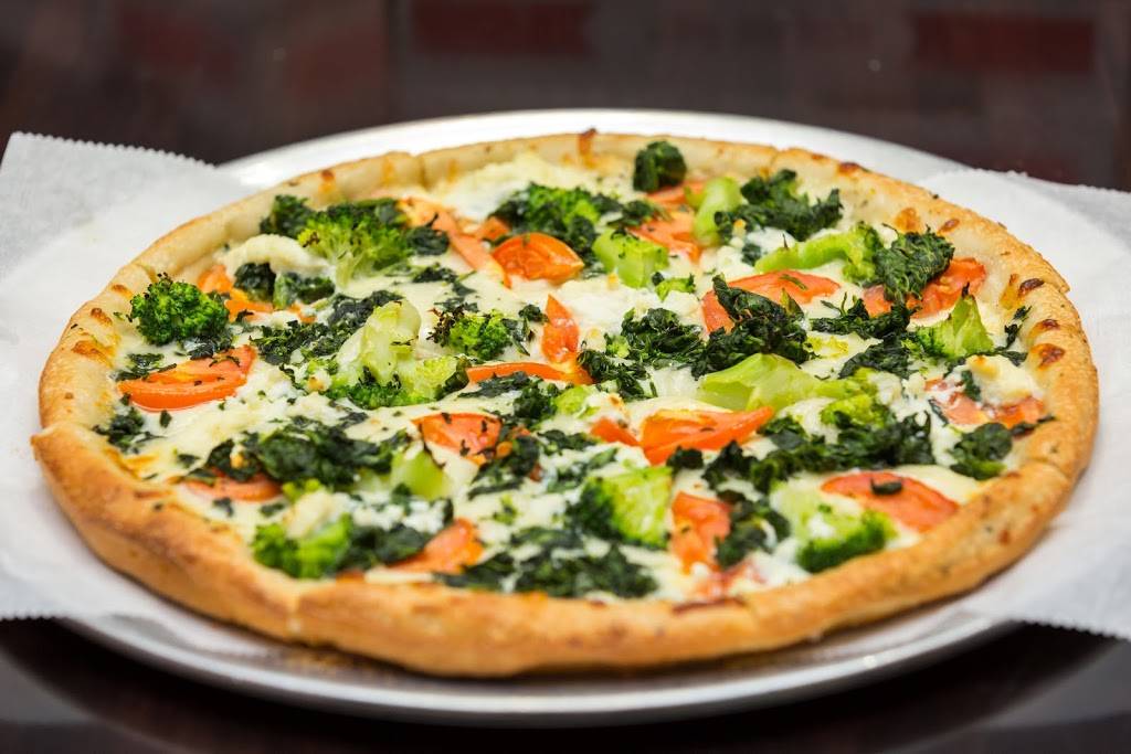 Claymont Steak Shop | meal takeaway | 57 S Main St, Newark, DE 19711, USA | 3024539500 OR +1 302-453-9500