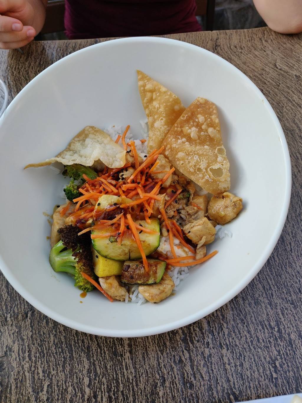 Tangaroa Terrace Tropical Bar & Grill | restaurant | 1150 Magic Way, Anaheim, CA 92802, USA | 7147813463 OR +1 714-781-3463