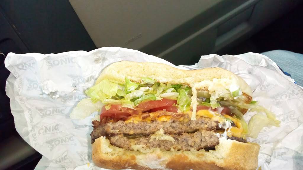 Sonic Drive-In | restaurant | 4929 Burnet Rd, Austin, TX 78756, USA | 5124517760 OR +1 512-451-7760