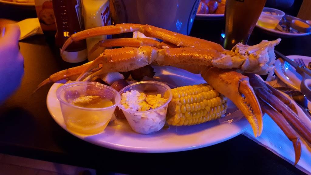 Bon Voyage Great Food And Spirits | restaurant | 40160 N Bluff Lake Rd, Antioch, IL 60002, USA | 2247888735 OR +1 224-788-8735