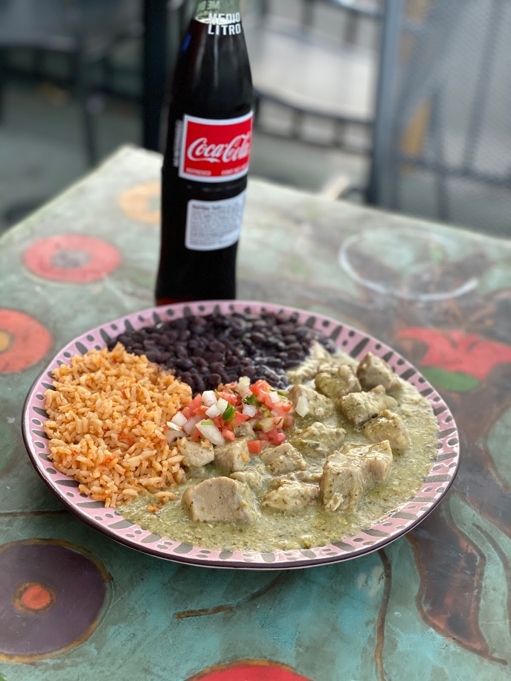 3 Hermanas | restaurant | 3260 J St, Sacramento, CA 95816, USA | 9163829079 OR +1 916-382-9079