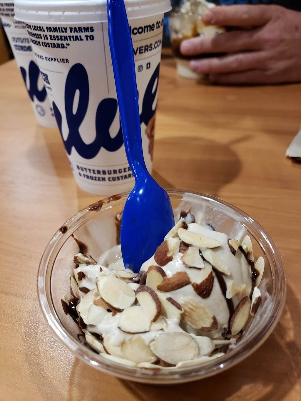 Culvers | restaurant | 2511 Lee Blvd, Lehigh Acres, FL 33971, USA | 2394919552 OR +1 239-491-9552