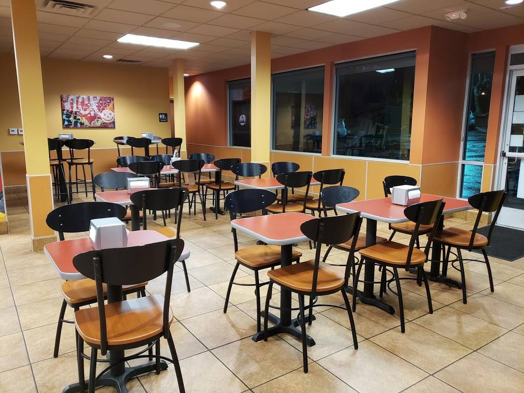 Jack in the Box | restaurant | 5141 Jackson Dr, La Mesa, CA 91941, USA | 6196973233 OR +1 619-697-3233