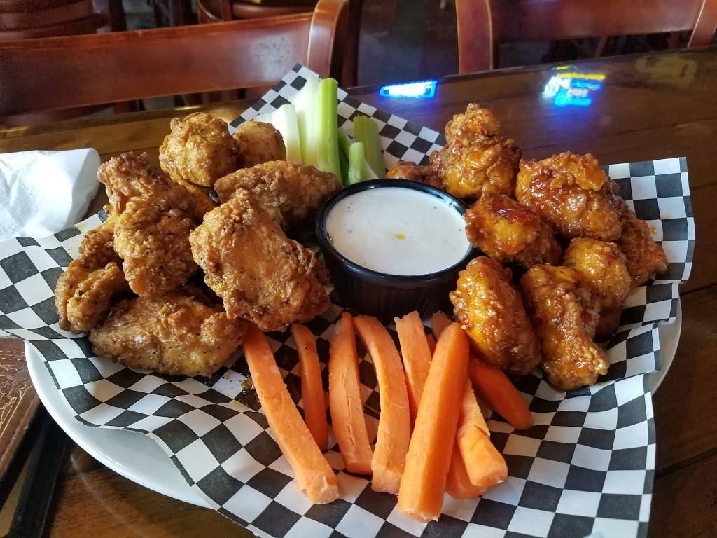 The WingD Nut | restaurant | 720 E Campbell Rd, Richardson, TX 75081, USA | 9728076217 OR +1 972-807-6217