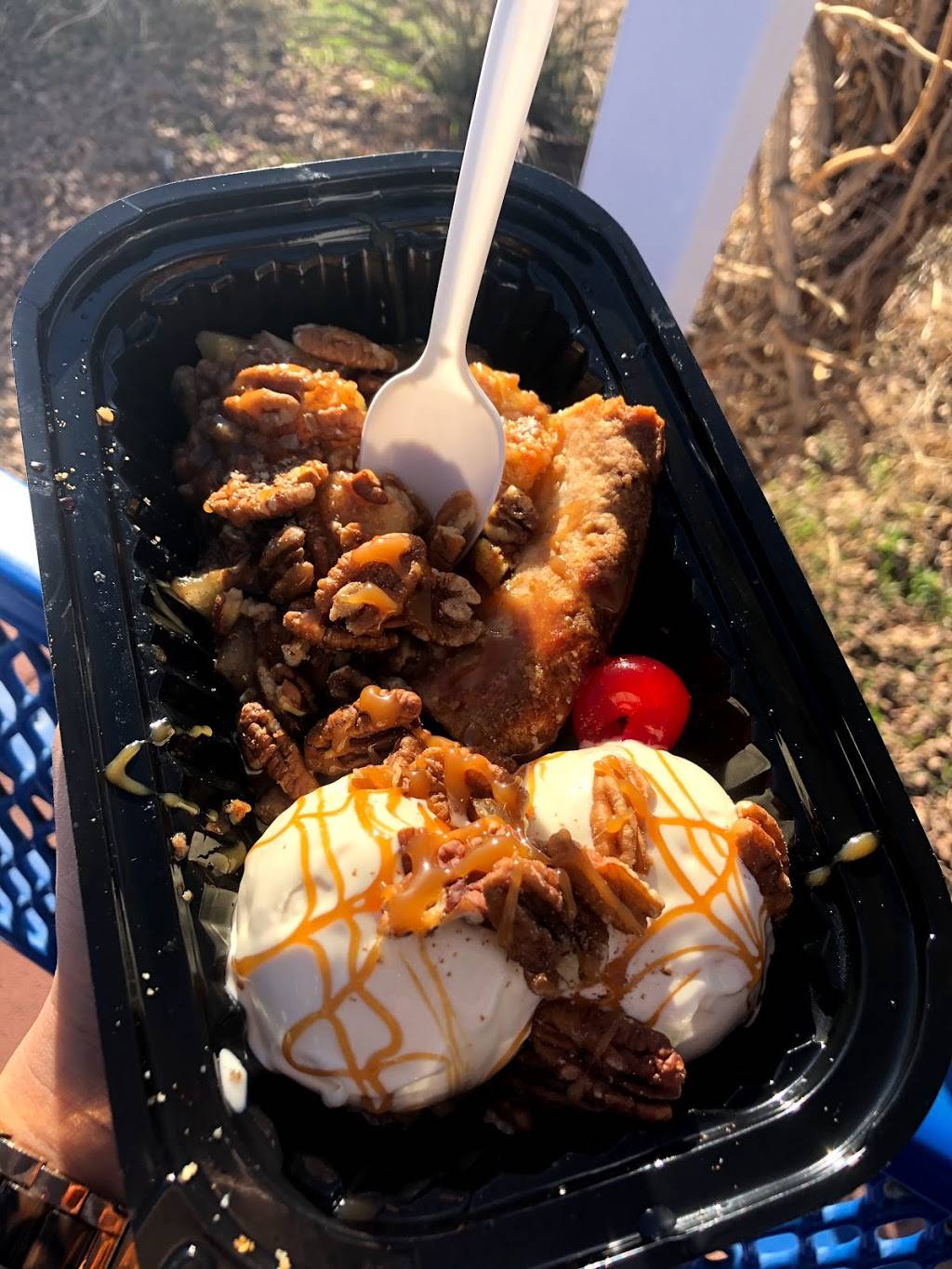 Caliches Frozen Custard | meal takeaway | 590 S Valley Dr, Las Cruces, NM 88005, USA | 5756475066 OR +1 575-647-5066