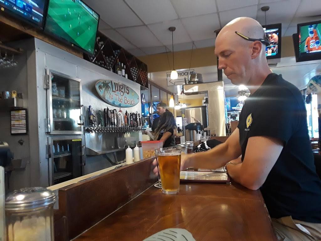 Luigis At The Beach | restaurant | 3210 Mission Blvd, San Diego, CA 92109, USA | 8584882818 OR +1 858-488-2818