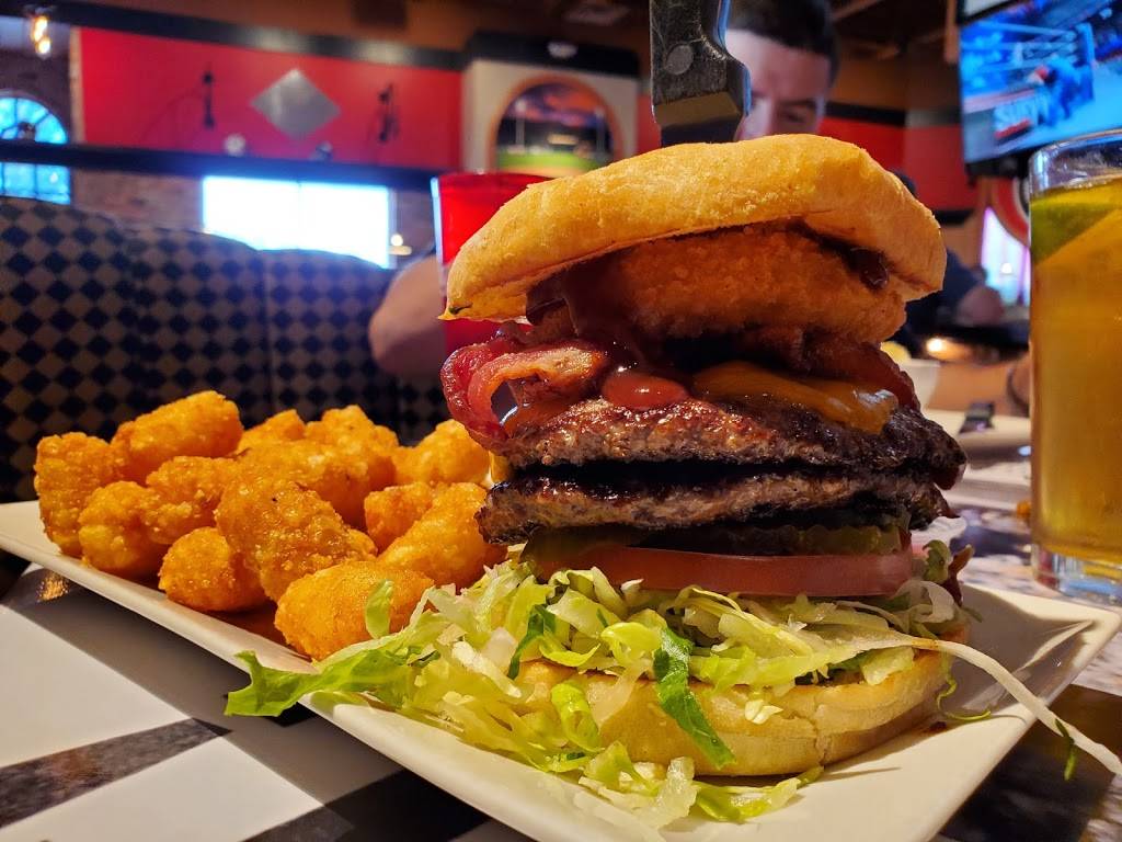 Legends Pub & Grill Southtown | restaurant | 10631 Holiday Park Dr, Sandy, UT 84070, USA | 8016791749 OR +1 801-679-1749