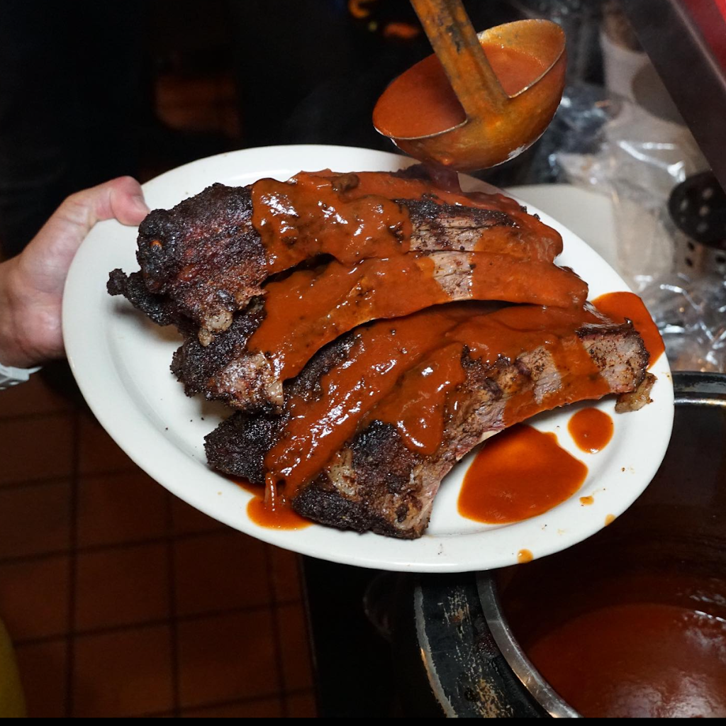 Rib Hut | restaurant | 2612 N Mesa St, El Paso, TX 79902, USA | 9155327427 OR +1 915-532-7427