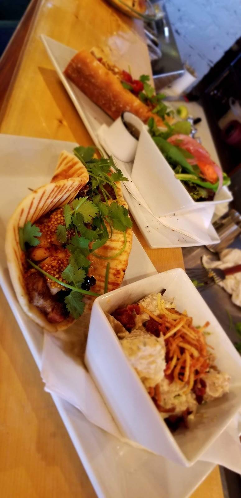 croque ton vilain | restaurant | 131 Prom. du Portage, Gatineau, QC J8X 2K2, Canada | 8192055855 OR +1 819-205-5855