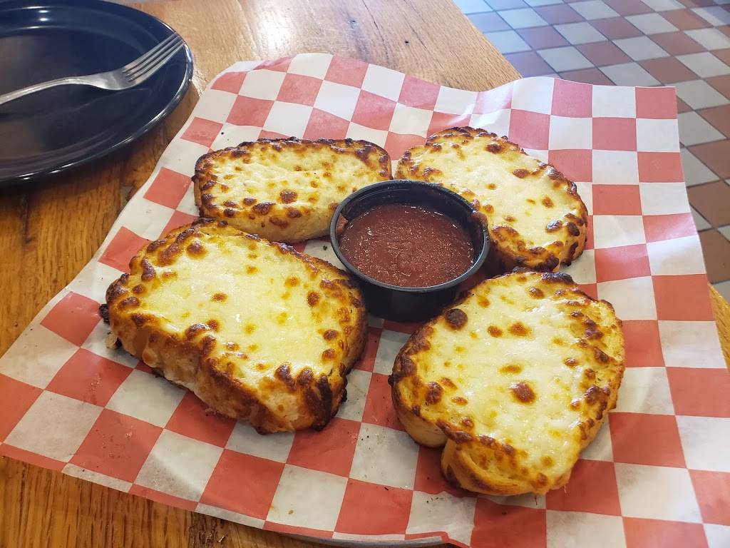 Reds Savoy Pizza | restaurant | 582 Prairie Center Dr, Eden Prairie, MN 55344, USA | 9529443020 OR +1 952-944-3020