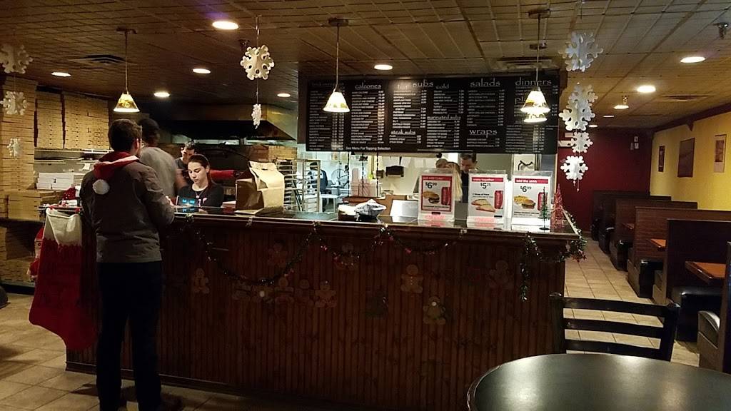 DeLeos Pizza | restaurant | 117 E Main St, Merrimac, MA 01860, USA | 9783464005 OR +1 978-346-4005