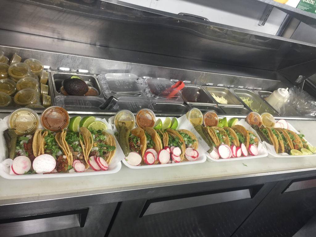 Martas Tamales En Milwaukee Wisconsin | restaurant | 1023 S Cesar E Chavez Dr, Milwaukee, WI 53204, USA | 4149755410 OR +1 414-975-5410