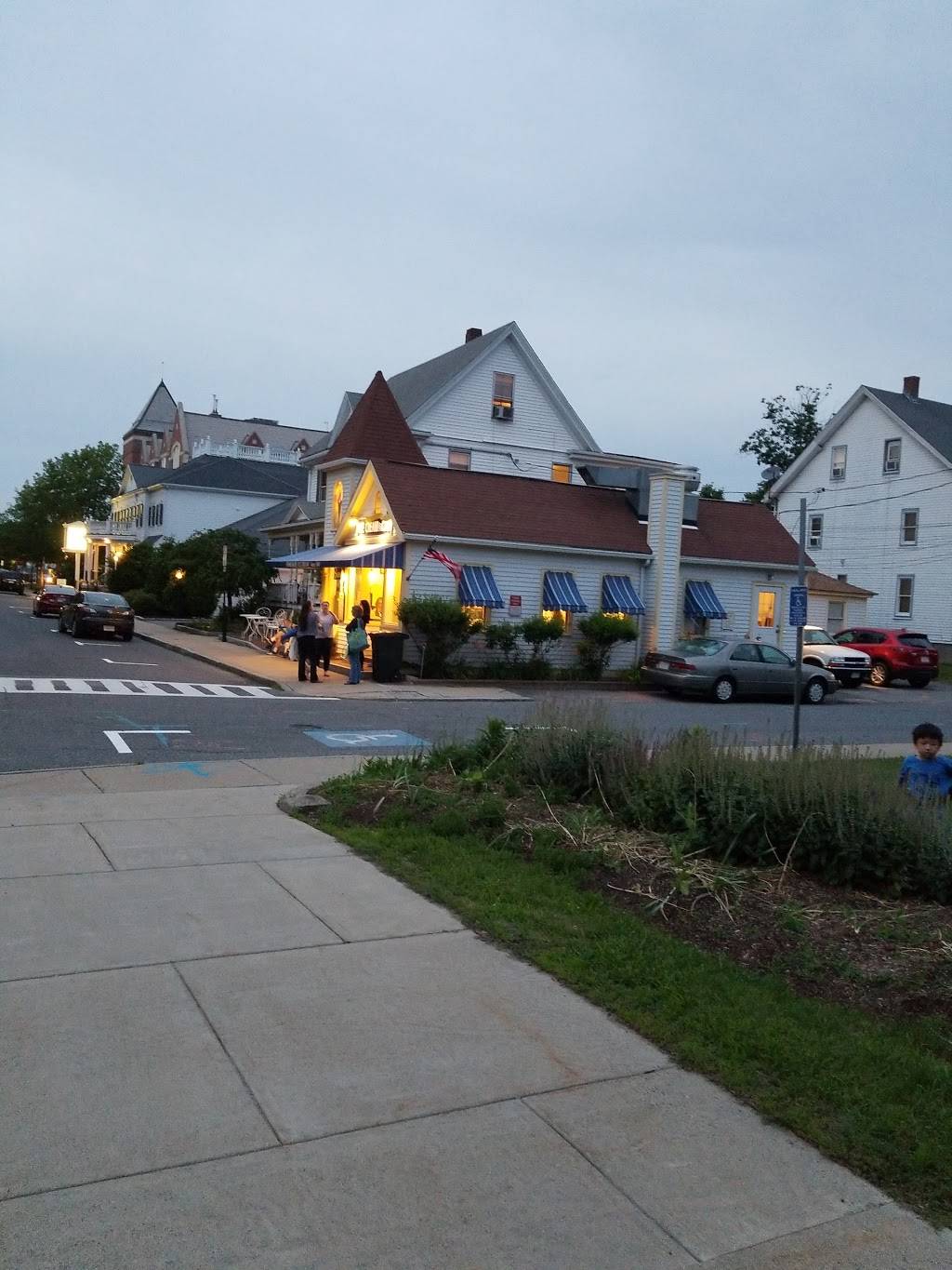 Park St. Ice Cream Shoppe & Cafe | restaurant | 14 Park St, Natick, MA 01760, USA | 5086558113 OR +1 508-655-8113