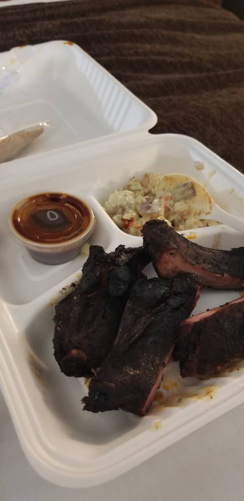 Barn Fire Barbecue | restaurant | 175 Bowling Alley Ln, St Helens, OR 97051, USA | 9717575245 OR +1 971-757-5245