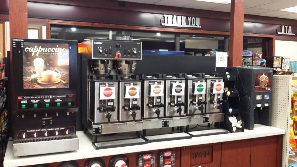 Caseys | meal takeaway | 418 W 9th St, Mt Carmel, IL 62863, USA | 6182639088 OR +1 618-263-9088