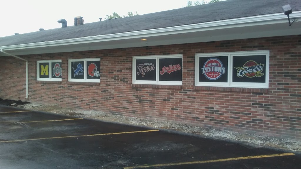 Wayward Bar & Grill | restaurant | 1213 Schreier Rd, Rossford, OH 43460, USA | 4196663288 OR +1 419-666-3288