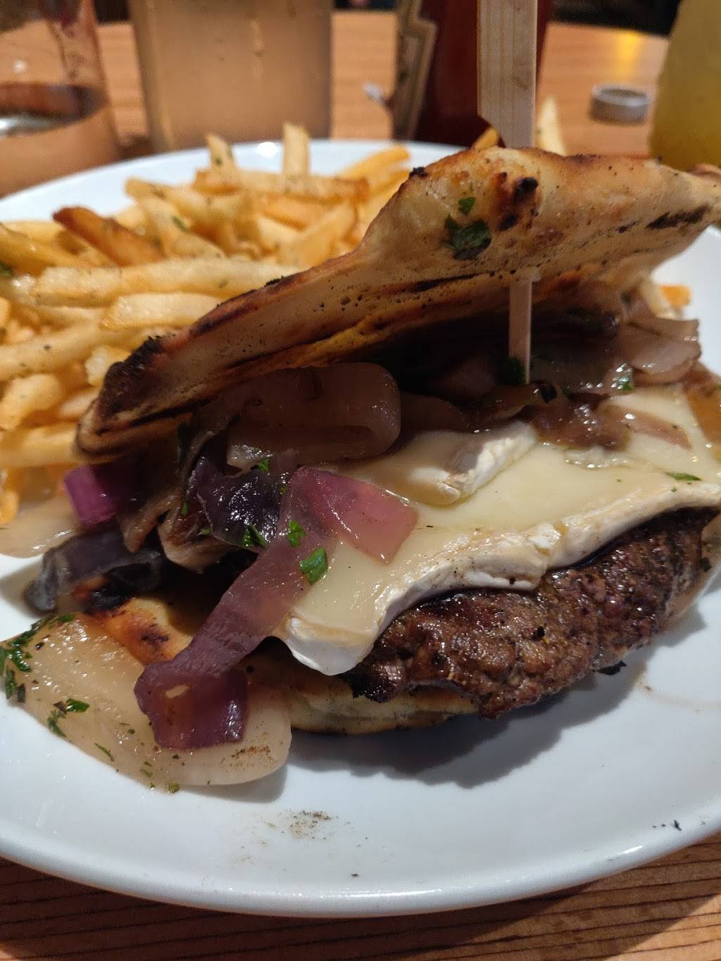 Rickys Eastbound | restaurant | 5755 Mountain Hawk Dr, Santa Rosa, CA 95409, USA | 7078435143 OR +1 707-843-5143