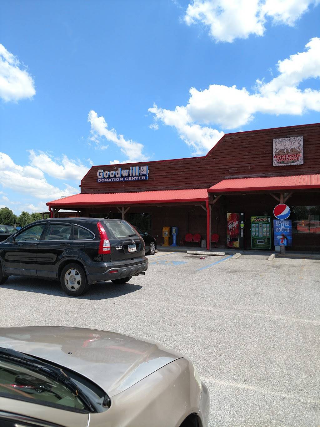 Mikes Country Store | restaurant | 1629 Philema Rd, Albany, GA 31701, USA | 2294830444 OR +1 229-483-0444