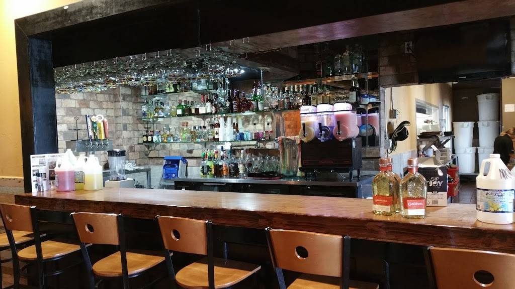 El Toro Mexican Restaurant | restaurant | 3425 W State St, Grand Island, NE 68803, USA | 3083812333 OR +1 308-381-2333