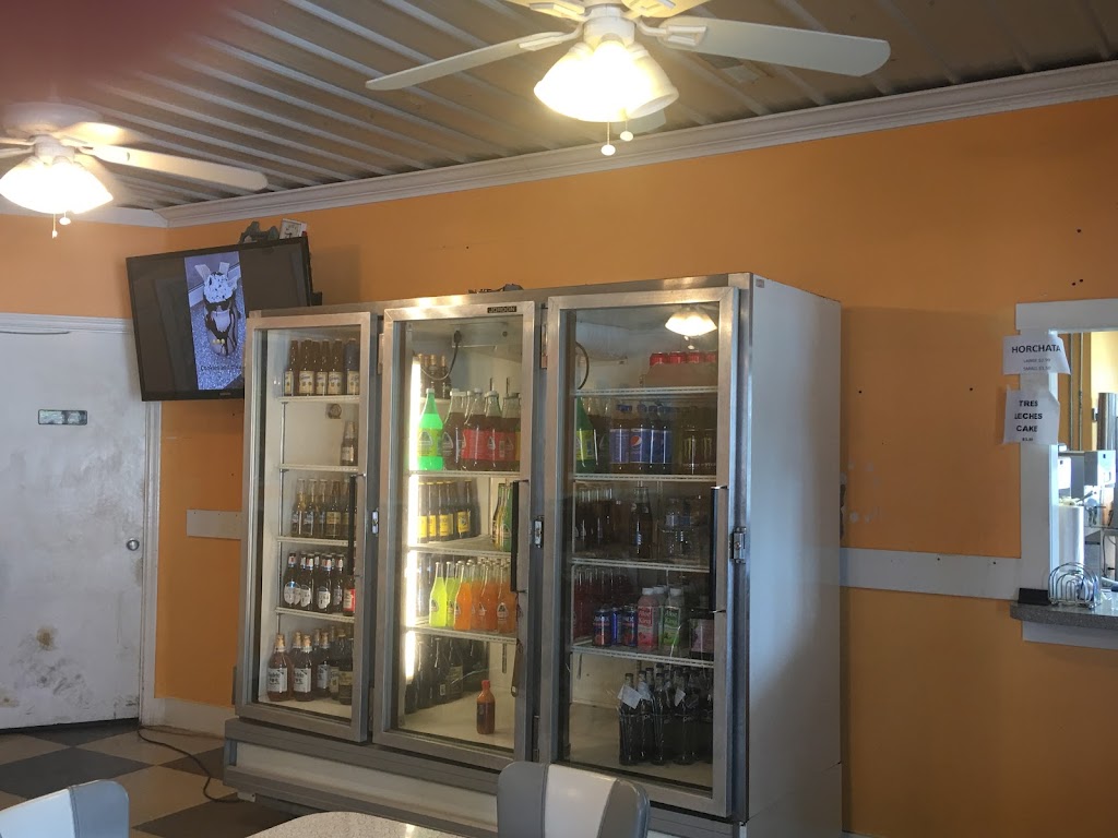 La Pasadita | restaurant | 11106 Dean St, Charlestown, IN 47111, USA | 8122567918 OR +1 812-256-7918