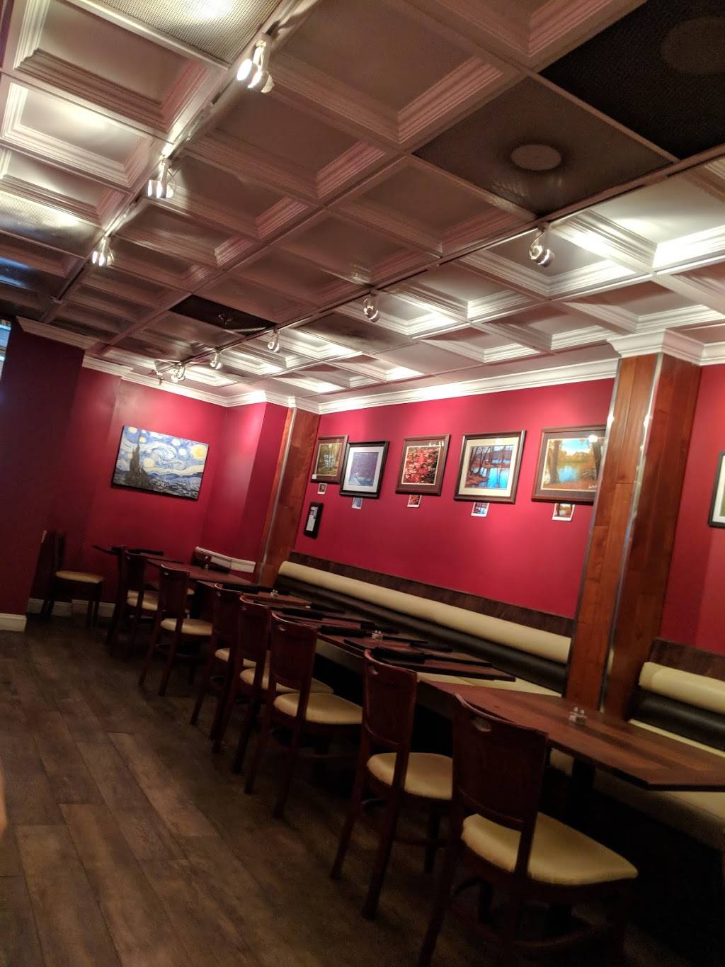 Mackies Bar & Grill | restaurant | 907 King St, Alexandria, VA 22314, USA | 7036843288 OR +1 703-684-3288