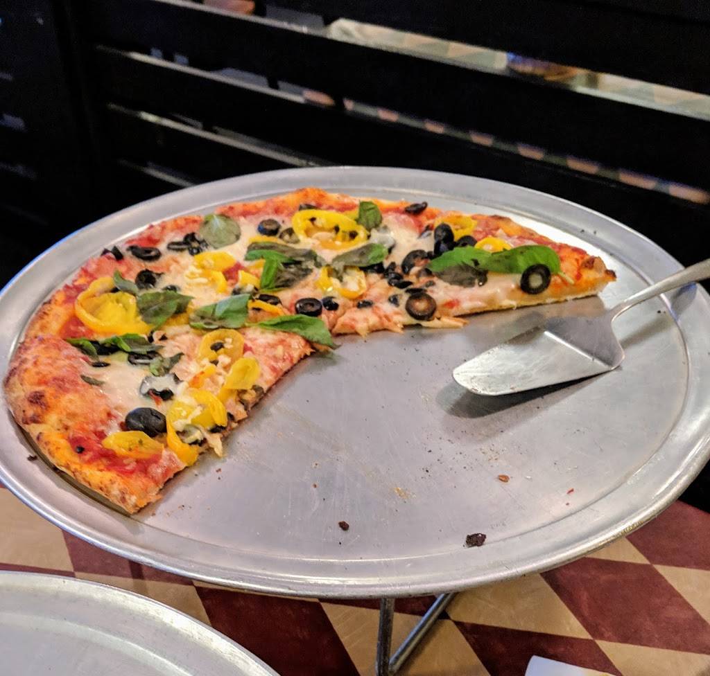 Pizza On The Plaza | restaurant | 365 Harry L Dr, Johnson City, NY 13790, USA | 6077980001 OR +1 607-798-0001