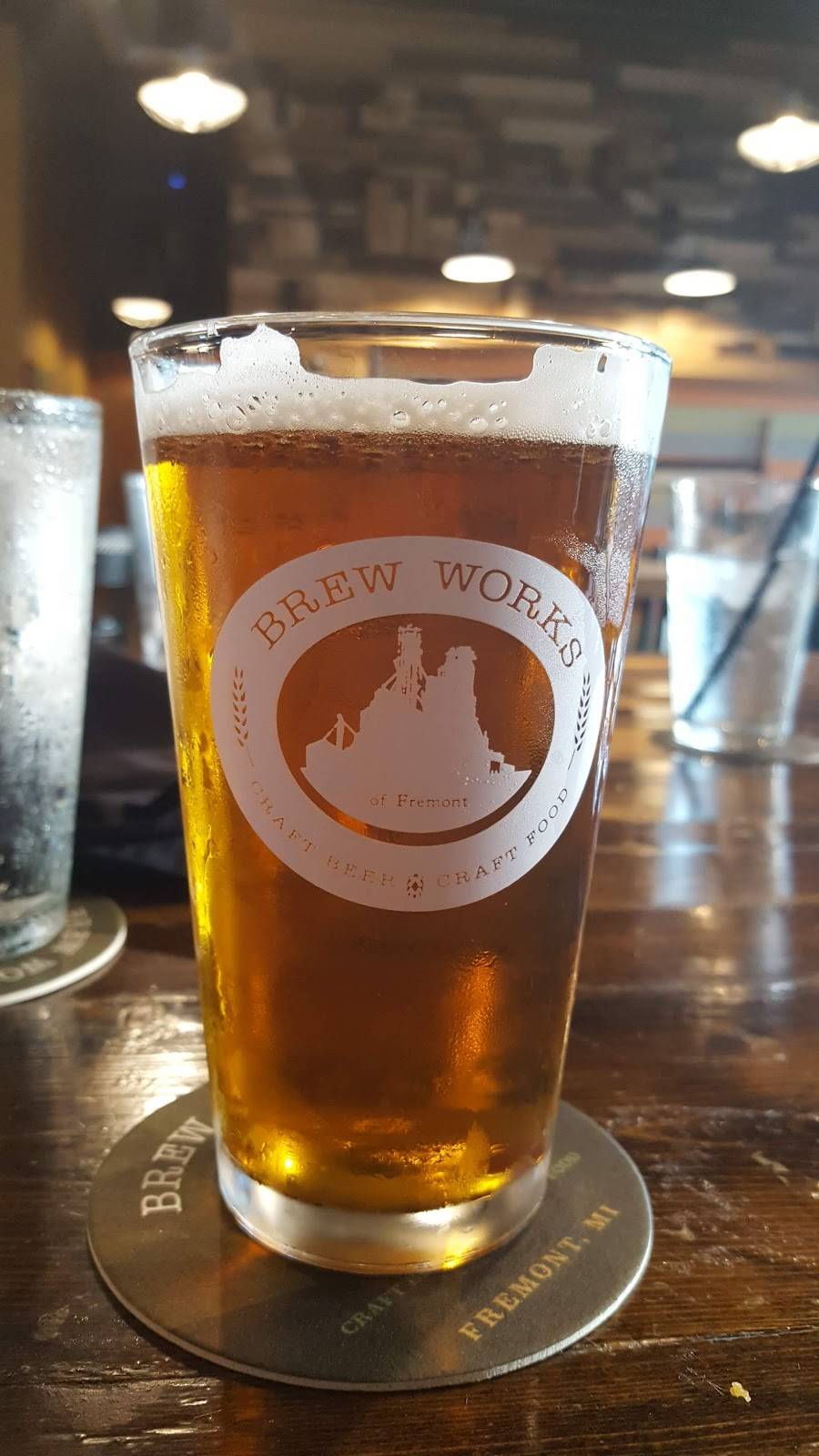 Brew Works of Fremont | restaurant | 5909 S Warner Ave, Fremont, MI 49412, USA | 2313355105 OR +1 231-335-5105