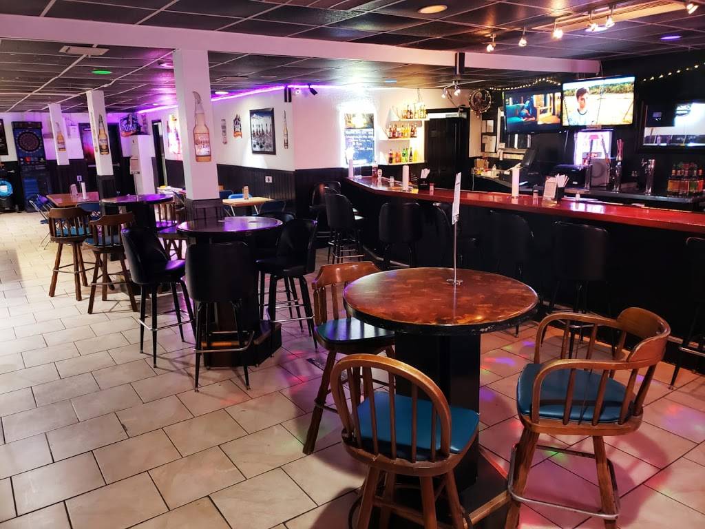 RUSTY GATORZ BAR&GRILL | restaurant | 20329 US-27, Clermont, FL 34715, USA | 3522239084 OR +1 352-223-9084