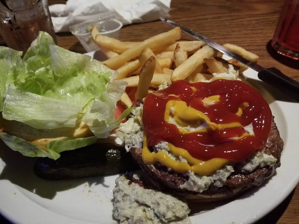 Bocces Bar and Grill | restaurant | 3909 Lincoln Hwy, Matteson, IL 60443, USA | 7087488080 OR +1 708-748-8080