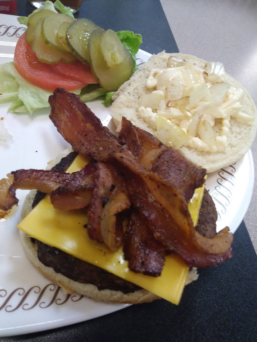 Waffle House | meal takeaway | 455 S Pleasantburg Dr, Greenville, SC 29607, USA | 8642329018 OR +1 864-232-9018