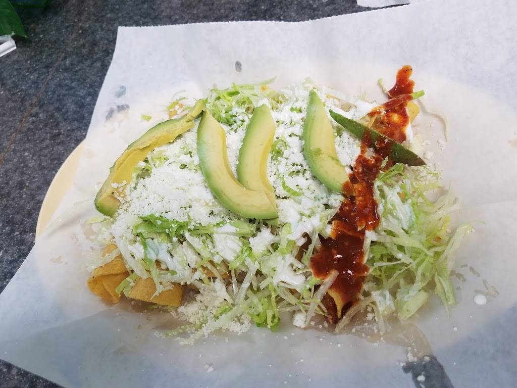 Rosa de Saron Mexican Taqueria | restaurant | 2516 1st Ave SW, Hickory, NC 28602, USA | 8283223114 OR +1 828-322-3114