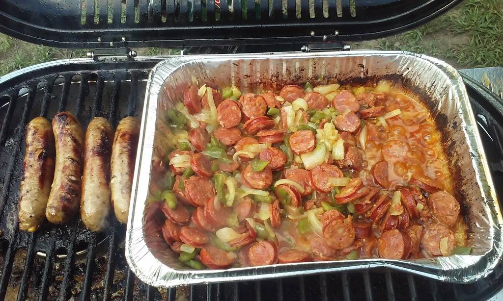 Chickie Flynns | restaurant | 94 Washington St, Foxborough, MA 02035, USA | 5082039471 OR +1 508-203-9471