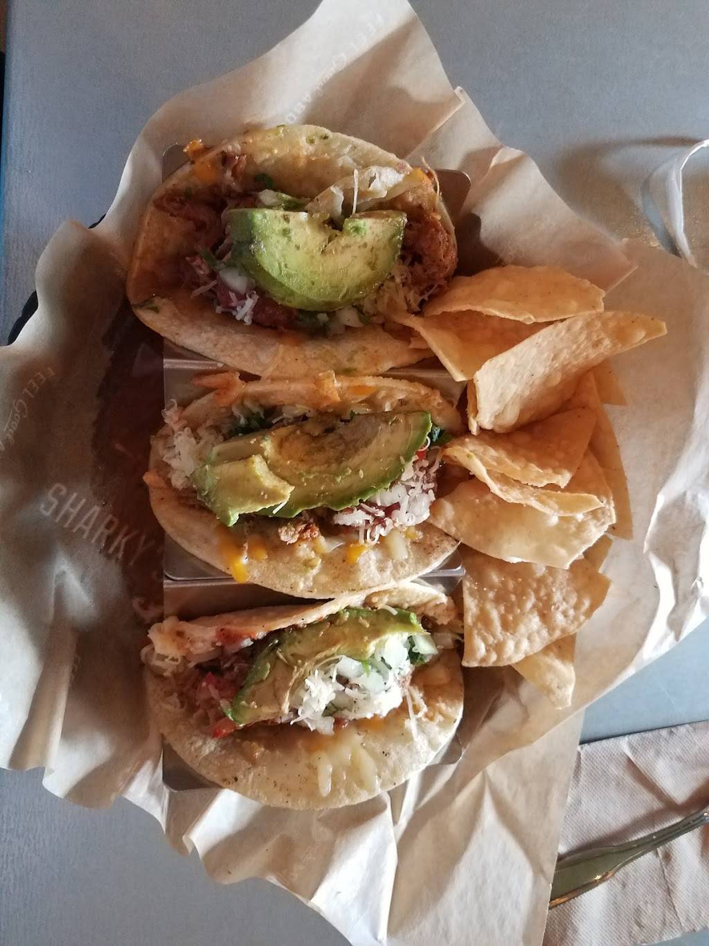 Sharkys Modern Mexican Kitchen | restaurant | 3000 S Pinnacle Hills Pkwy, Rogers, AR 72758, USA | 4793194111 OR +1 479-319-4111