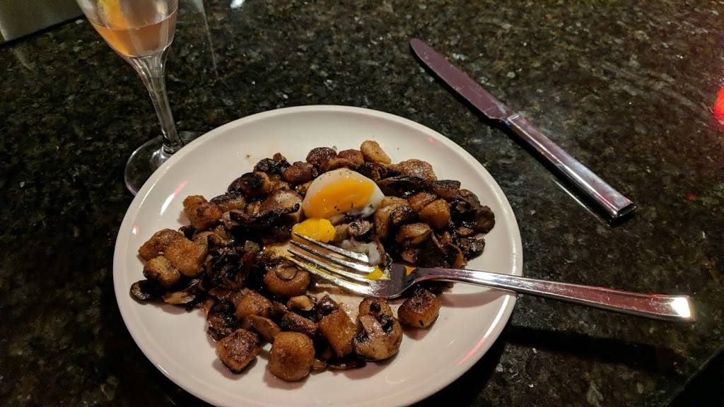 Corner on Union | restaurant | 2727, 120 W Union St, Athens, OH 45701, USA | 7404475121 OR +1 740-447-5121