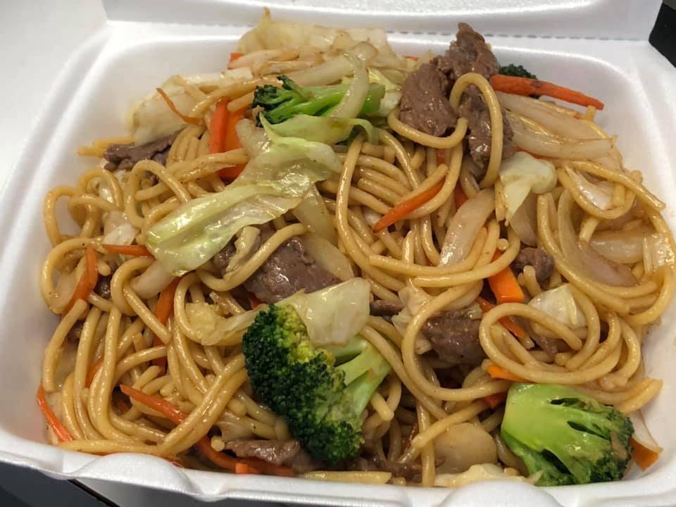 Bee’s Style: Egg Rolls & Fried Rice | restaurant | 492 W Lafayette St, Fayetteville, AR 72701, USA | 4794669060 OR +1 479-466-9060