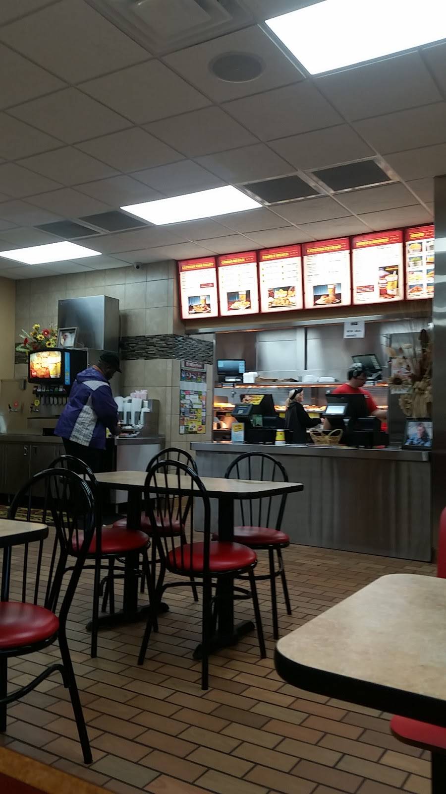 Chicken Express | restaurant | 323 Tenaha St, Center, TX 75935, USA | 9365989100 OR +1 936-598-9100