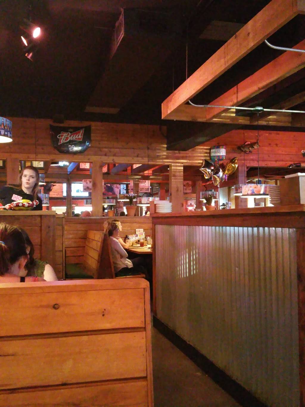 Texas Roadhouse | restaurant | 200 W E McGalliard Rd, Muncie, IN 47303, USA | 7652827113 OR +1 765-282-7113