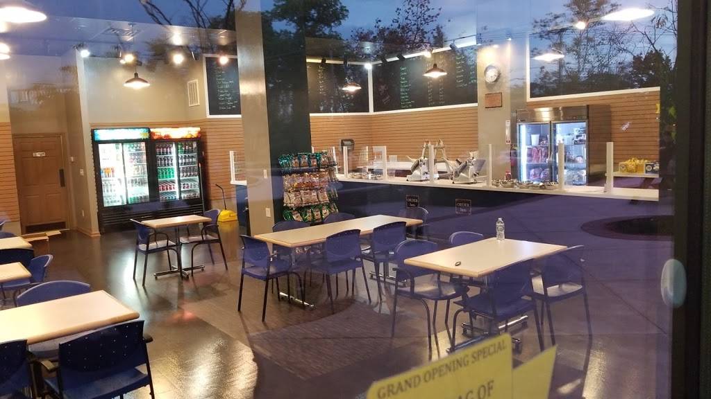 Riccis Hoagies | restaurant | 320 Rowan Blvd, Glassboro, NJ 08028, USA | 8566125519 OR +1 856-612-5519