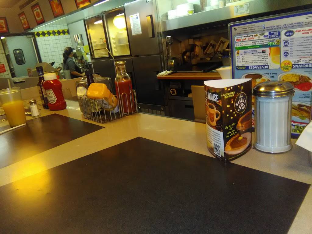 Waffle House | meal takeaway | 2024 E 23rd St, Chattanooga, TN 37405, USA | 4236229396 OR +1 423-622-9396