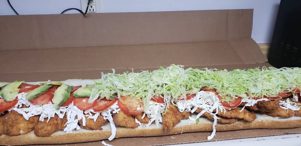 Alondras Cuisine | restaurant | 14 North St, Middletown, NY 10940, USA | 8452394795 OR +1 845-239-4795