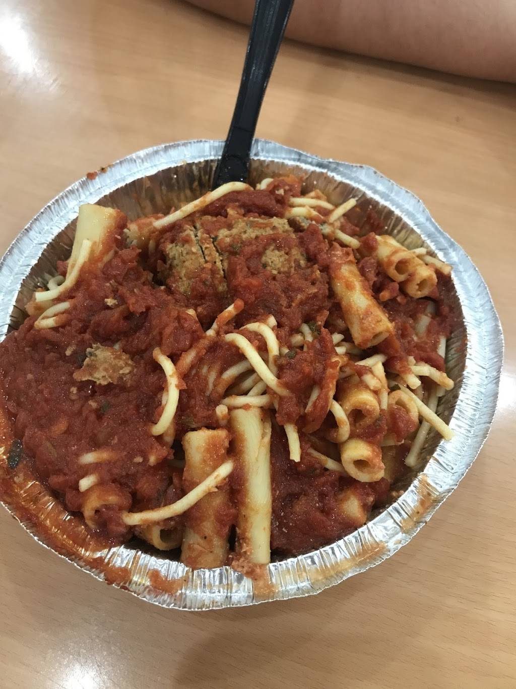 Sbarro | restaurant | American Auto Stop, 273 Clarks Falls Rd, North Stonington, CT 06359, USA | 8605992020 OR +1 860-599-2020