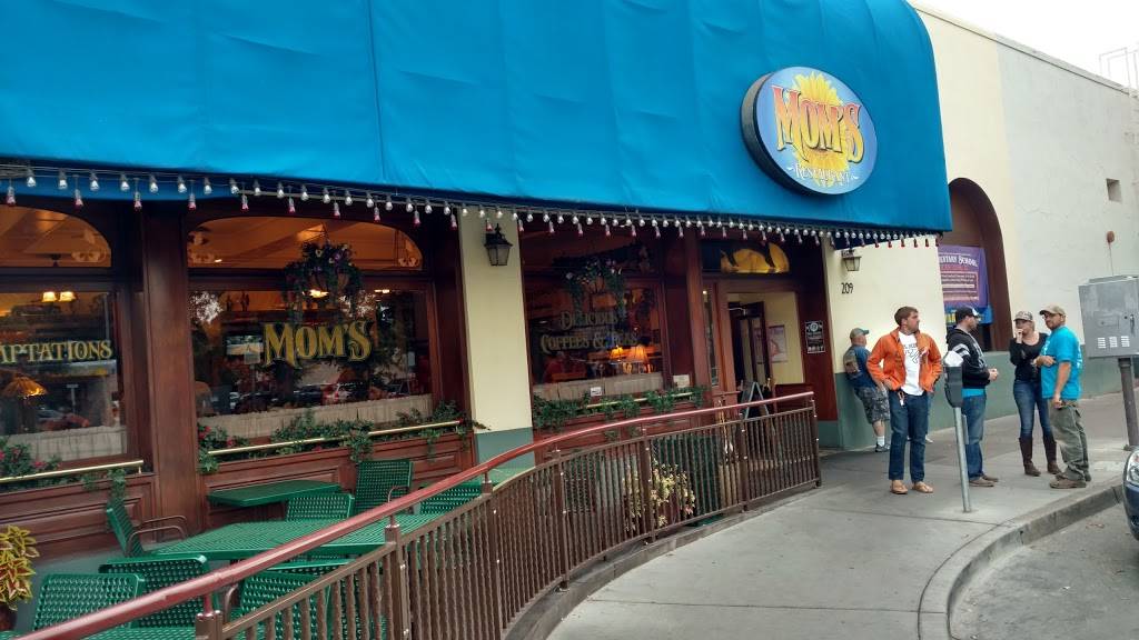 Moms | restaurant | 209 Salem St, Chico, CA 95928, USA | 5308933447 OR +1 530-893-3447