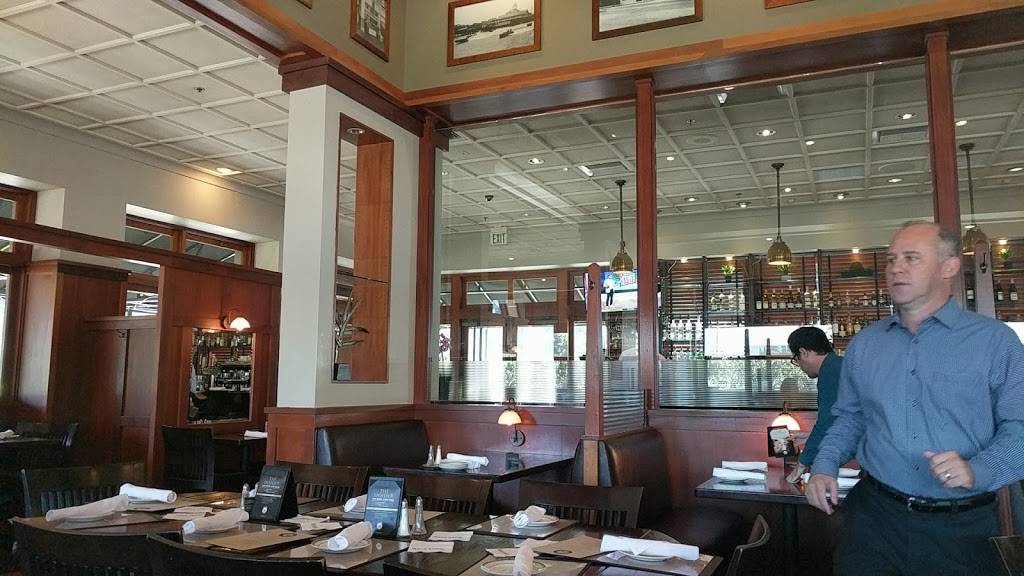 Daily Grill | restaurant | 2636 Dupont Dr, Irvine, CA 92612, USA | 9494742223 OR +1 949-474-2223