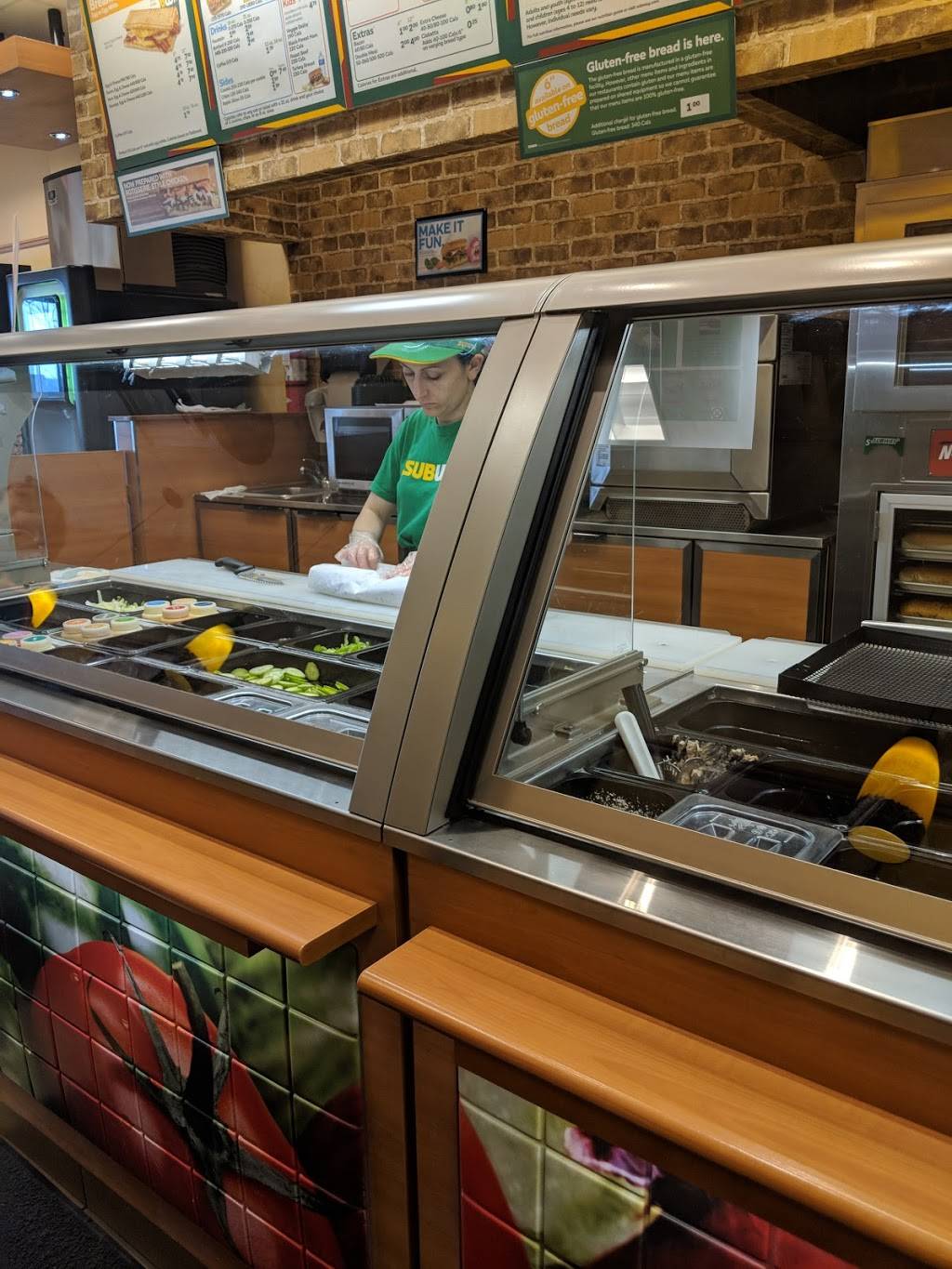 Subway | restaurant | 23546 Woodbine Ave E1-A, Keswick, ON L4P 3E9, Canada | 9054768782 OR +1 905-476-8782