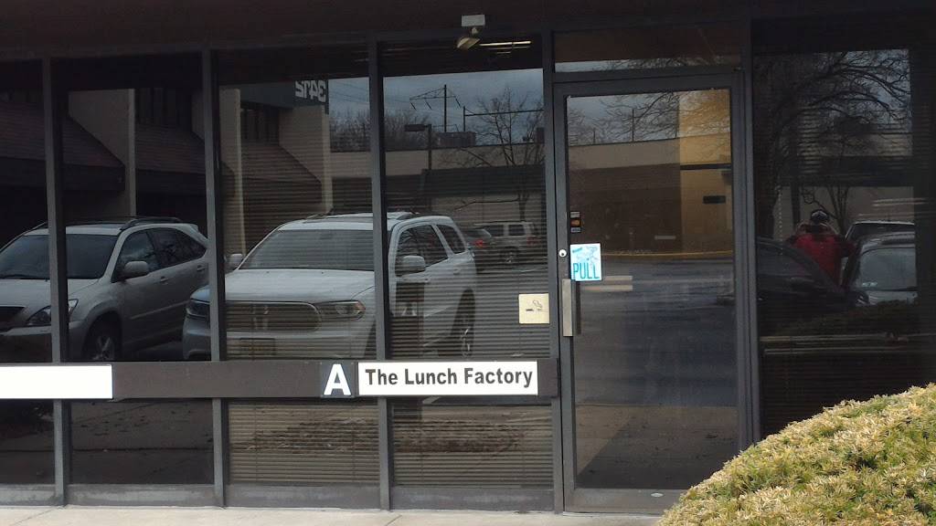 Lunch Factory | restaurant | 3430 Progress Dr # A, Bensalem, PA 19020, USA | 2156040501 OR +1 215-604-0501